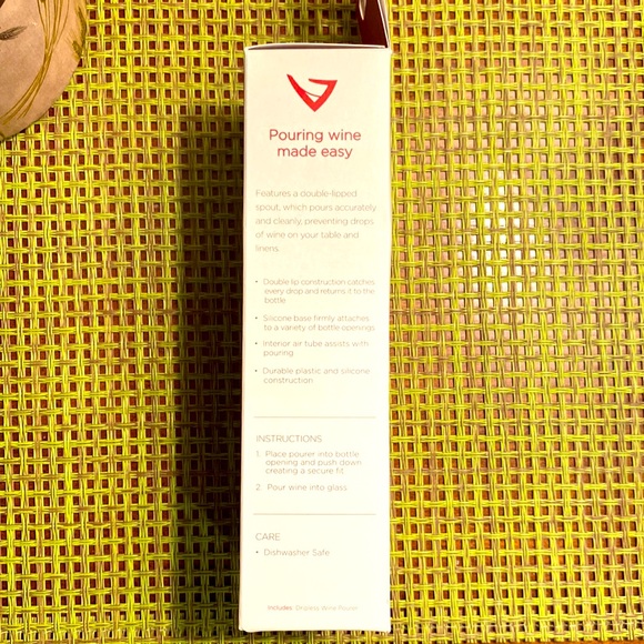NIB Vinturi Dripless Wine Pourer - Picture 3 of 6